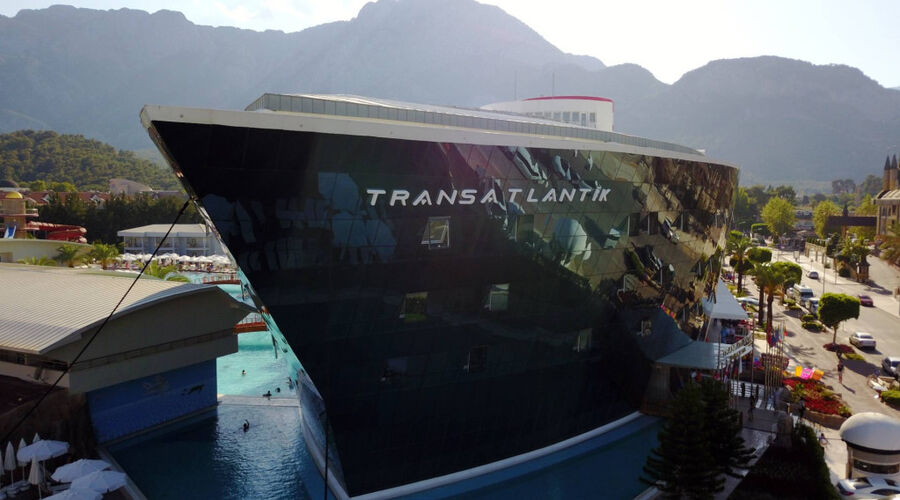 Transatlantik Hotel & Spa  5*