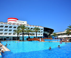 Transatlantik Hotel & Spa  5*