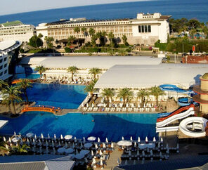 Transatlantik Hotel & Spa  5*