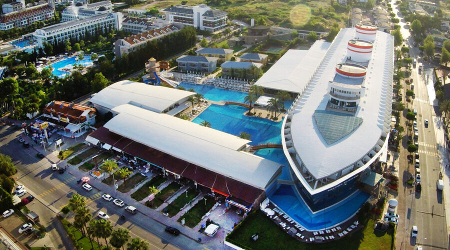 Transatlantik Hotel & Spa  5*