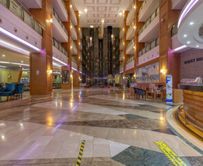 Transatlantik Hotel & Spa  5*