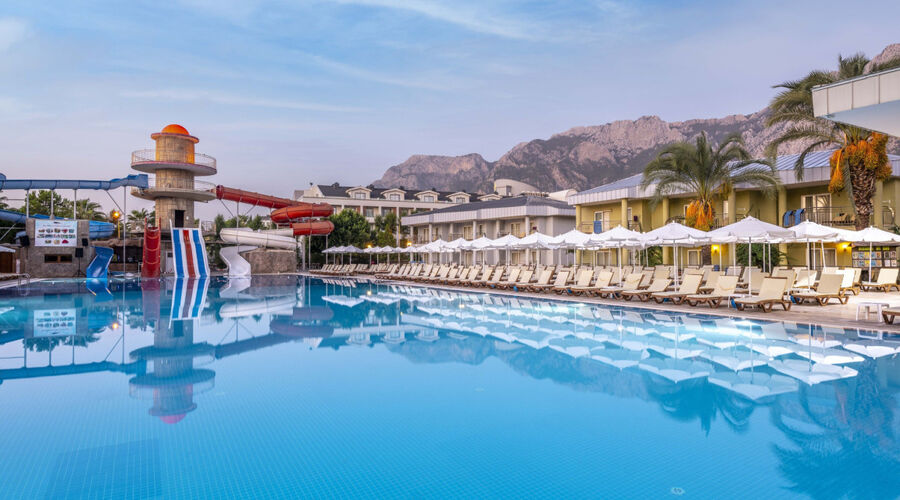 Transatlantik Hotel & Spa  5*