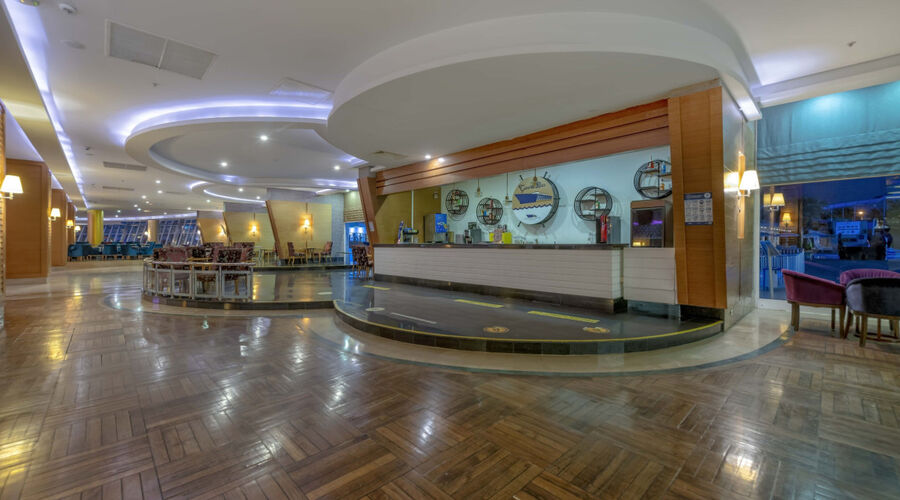 Transatlantik Hotel & Spa  5*