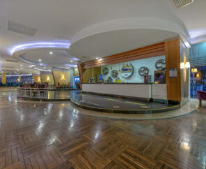 Transatlantik Hotel & Spa  5*