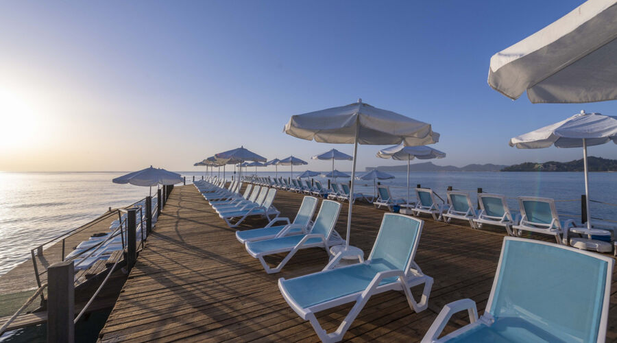 Transatlantik Hotel & Spa  5*