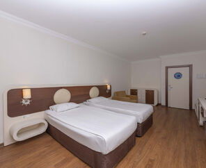 Transatlantik Hotel & Spa  5*