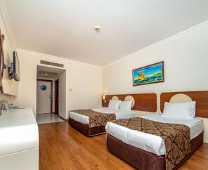 Transatlantik Hotel & Spa  5*