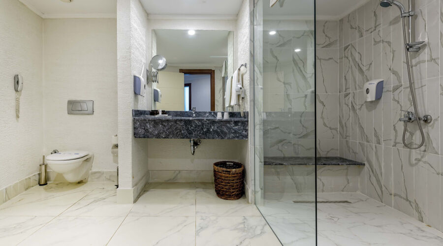 Transatlantik Hotel & Spa  5*