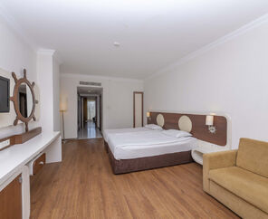 Transatlantik Hotel & Spa  5*