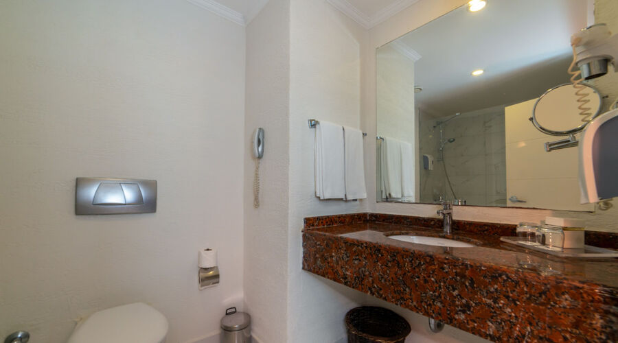Transatlantik Hotel & Spa  5*