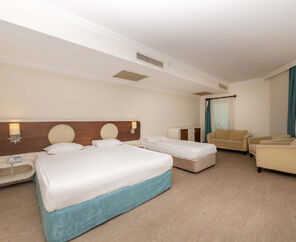 Transatlantik Hotel & Spa  5*