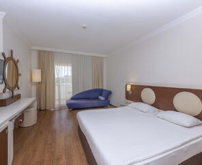 Transatlantik Hotel & Spa  5*