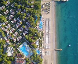 Pirate`s Beach Club  5*