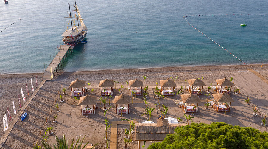 Pirate`s Beach Club  5*