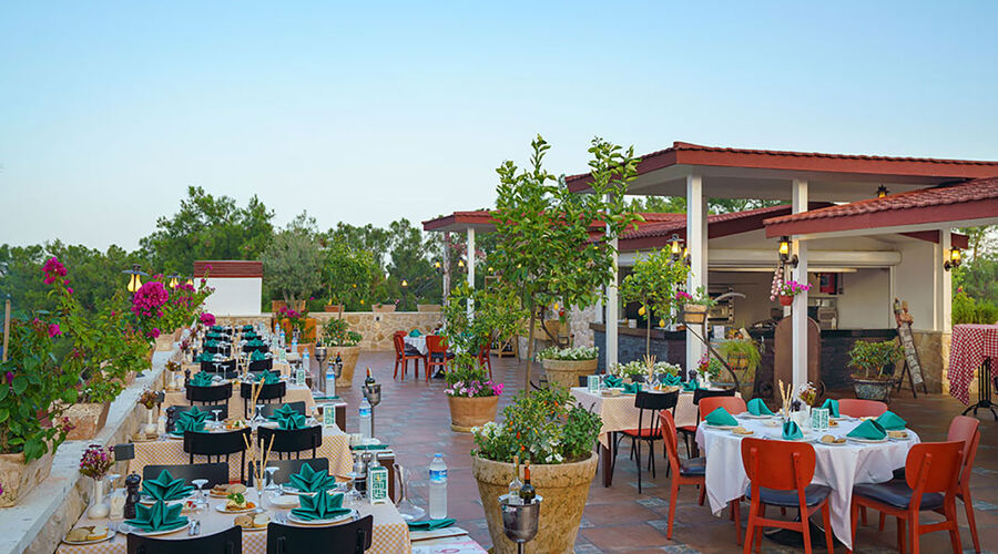 Pirate`s Beach Club  5*