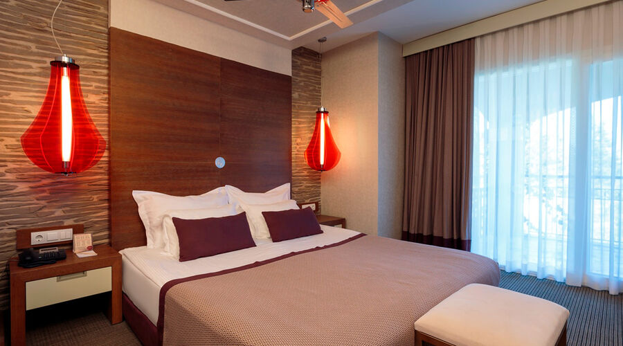 Pirate`s Beach Club  5*