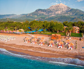 Pirate`s Beach Club  5*