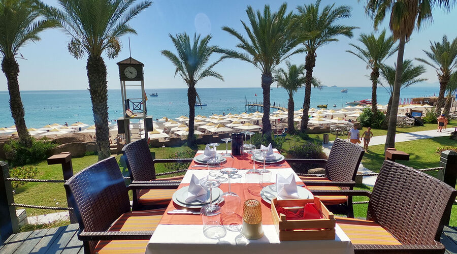 Pirate`s Beach Club  5*