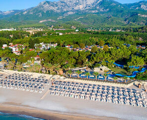 Pirate`s Beach Club  5*