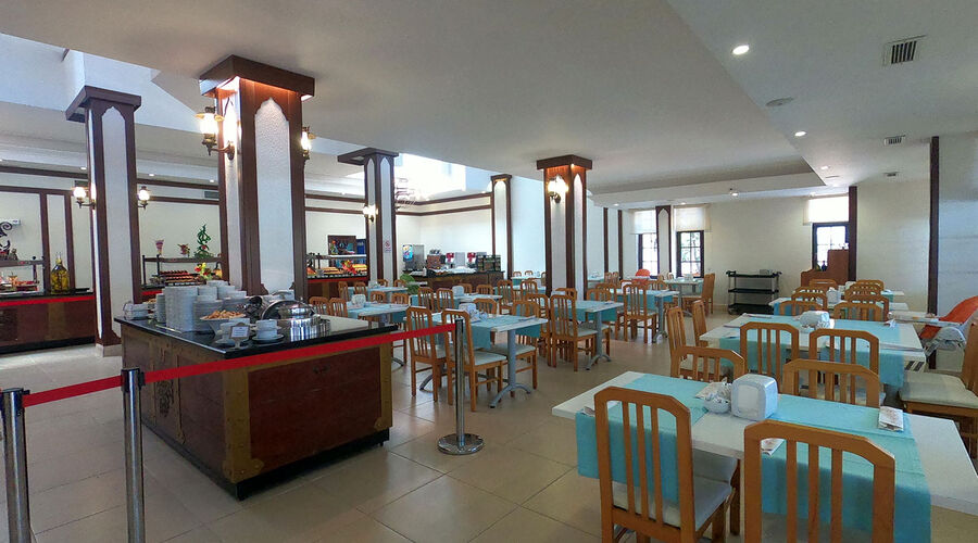 Pirate`s Beach Club  5*