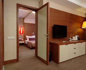 Pirate`s Beach Club  5*