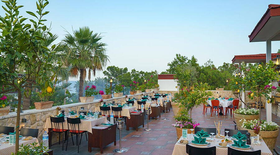Pirate`s Beach Club  5*