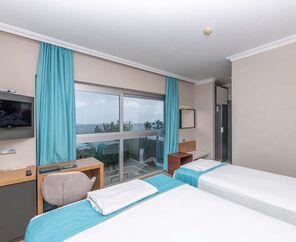 Club Hotel Sunbel  4*
