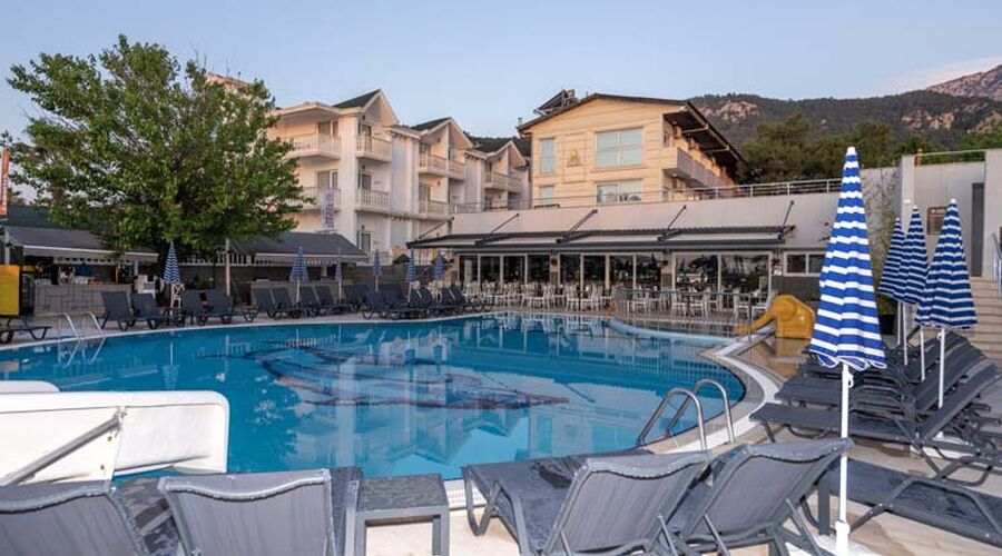 Club Hotel Sunbel  4*