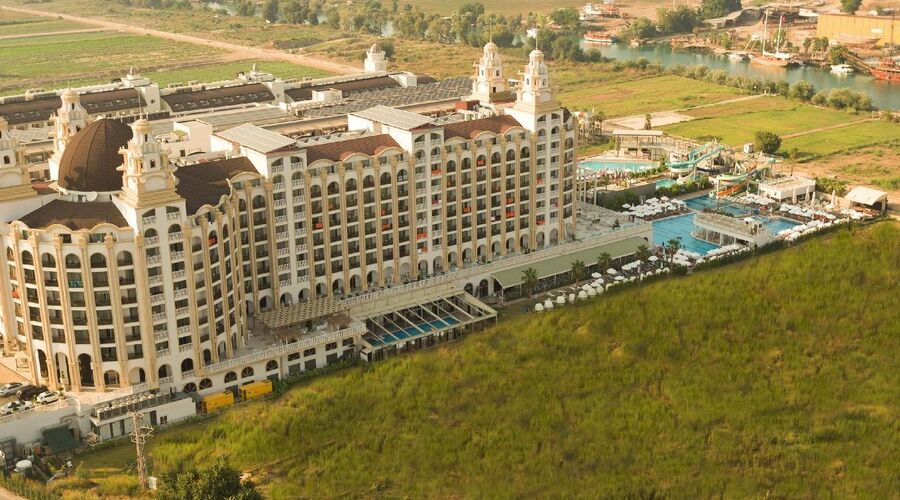 Jadore Deluxe Hotel & Spa   5*