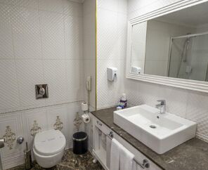 Jadore Deluxe Hotel & Spa   5*