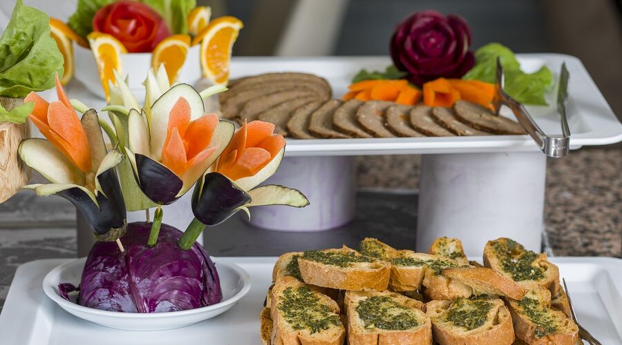 Dragut Point North Hotel  3*