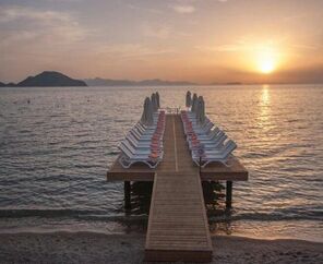 Dragut Point North Hotel  3*