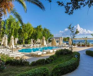 Dragut Point North Hotel  3*