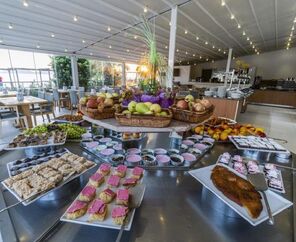 Dragut Point North Hotel  3*