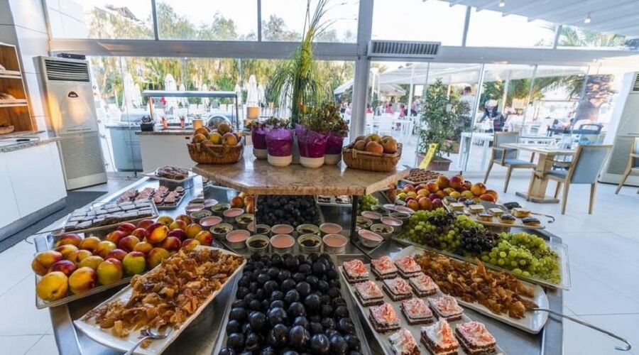 Dragut Point North Hotel  3*