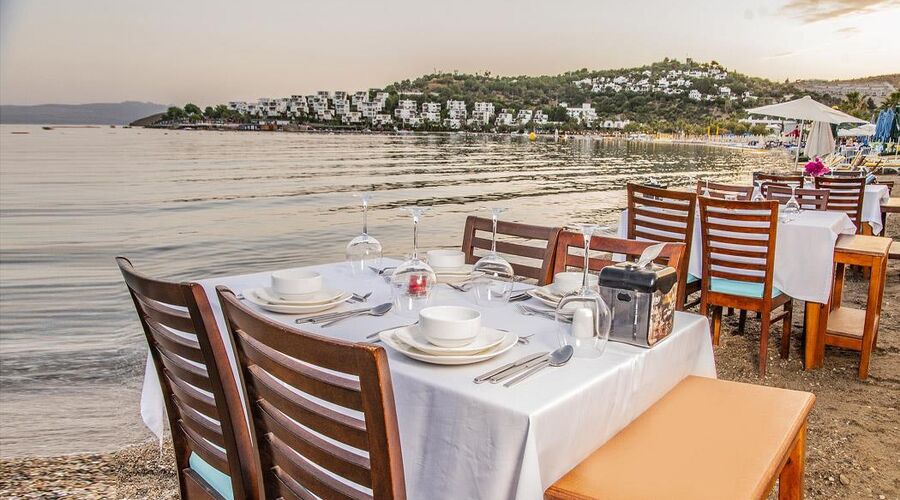 Blue Bay Beach Hotel 3*