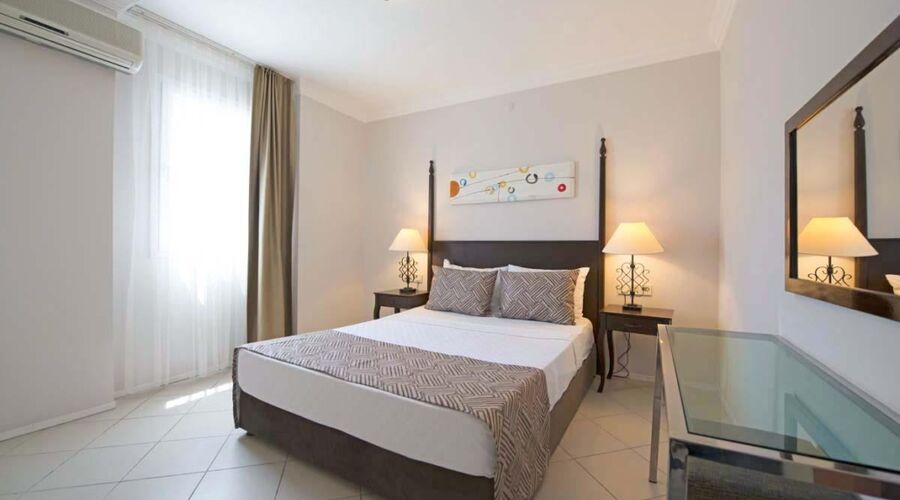 Smart Holiday Hotel Bodrum  4*