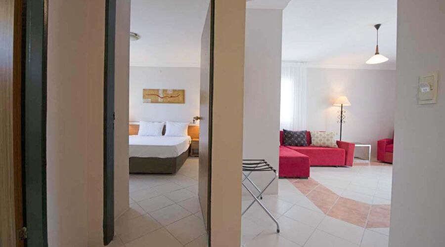 Smart Holiday Hotel Bodrum  4*
