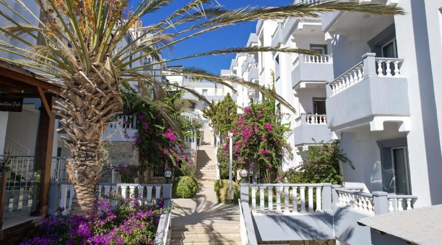 Smart Holiday Hotel Bodrum  4*