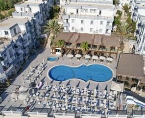 Smart Holiday Hotel Bodrum  4*