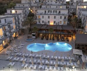 Smart Holiday Hotel Bodrum  4*