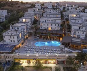 Smart Holiday Hotel Bodrum  4*