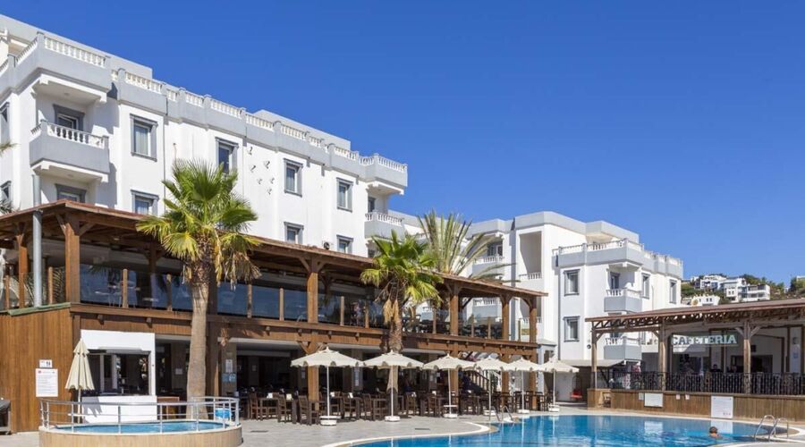 Smart Holiday Hotel Bodrum  4*