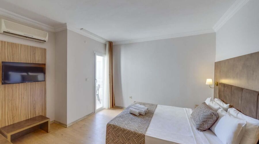 Smart Holiday Hotel Bodrum  4*