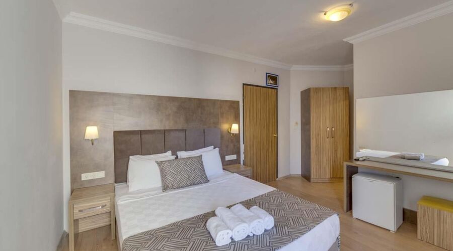 Smart Holiday Hotel Bodrum  4*