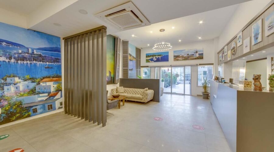 Smart Holiday Hotel Bodrum  4*