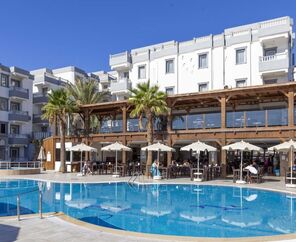 Smart Holiday Hotel Bodrum  4*