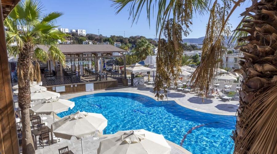 Smart Holiday Hotel Bodrum  4*