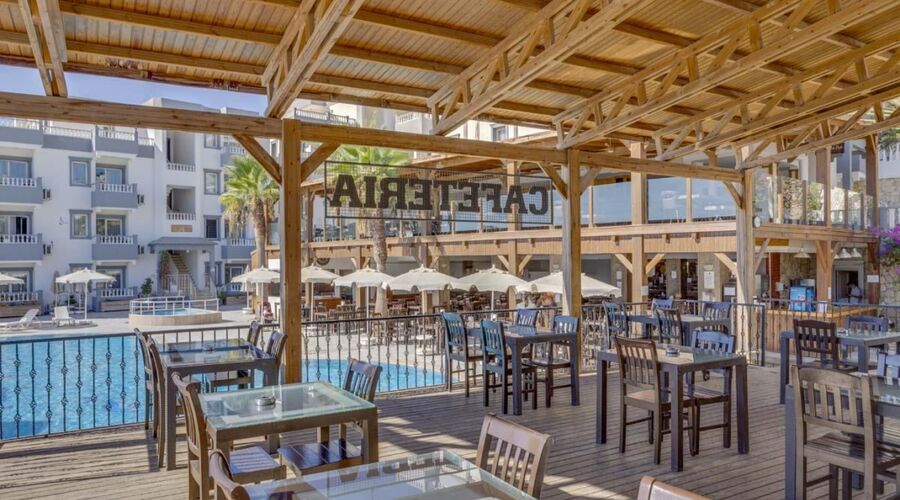 Smart Holiday Hotel Bodrum  4*