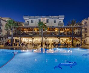 Smart Holiday Hotel Bodrum  4*